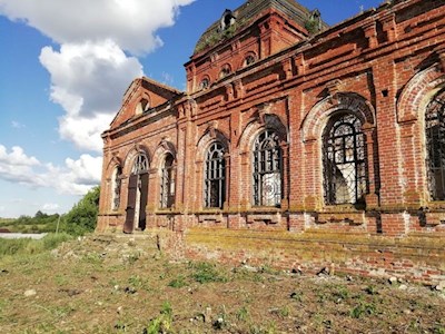 Добровольцы из Саратова потрудились в старинном храме