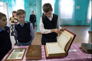 Свято-Алексиевский женский монастырь организовал для учащихся 17-й школы «Неделю православной книги»