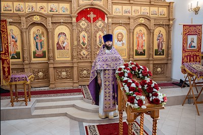 Митрополит Игнатий совершил великое освящение храма святых первоверховных апостолов Петра и Павла с. Куликовка Вольского района и Божественную литургию в новоосвященном храме