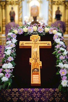 Митрополит Игнатий совершил всенощное бдение с чином воздвижения Креста в кафедральном соборе Живоначальной Троицы г. Вольска