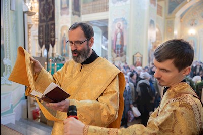 Митрополит Игнатий совершил Божественную литургию в Покровском соборе г. Саратова