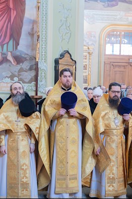 Митрополит Игнатий совершил Божественную литургию в Покровском соборе г. Саратова