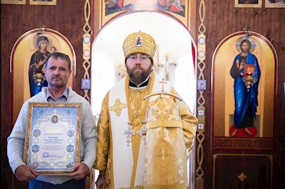 Митрополит Игнатий совершил Великое освящение храма святой блаженной Ксении Петербургской п. Красный Текстильщик и Божественную литургию в новоосвященном храме