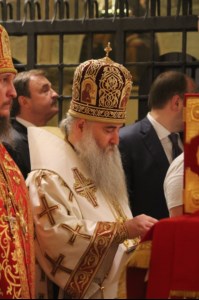 Представители делегации Русской Православной Церкви совершили Литургию в Базилике святителя Николая Чудотворца в г. Бари (Италия) и приняли участие в церемонии передачи мощей святителя
