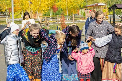 Священник принял участие в празднике «Покровские беседы»
