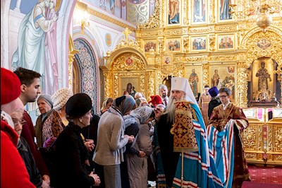 Божественная литургия в Свято-Троицком кафедральном соборе г. Саратова