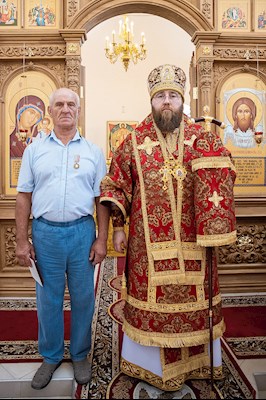 Митрополит Игнатий совершил великое освящение храма святых первоверховных апостолов Петра и Павла с. Куликовка Вольского района и Божественную литургию в новоосвященном храме