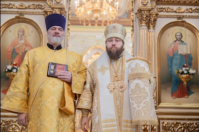 Митрополит Игнатий совершил Божественную литургию в Покровском соборе г. Саратова
