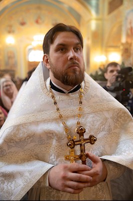 Митрополит Игнатий совершил Великую вечерню в соединении с Литургией святителя Василия Великого и чин Великого освящения воды в Покровском соборе г. Саратова