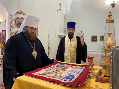 Митрополит Игнатий посетил Новобурасское благочиние