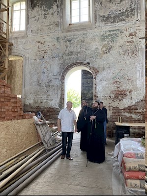 Митрополит Игнатий посетил Новобурасское благочиние