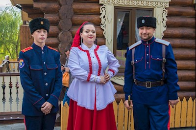 Священник принял участие в празднике «Покровские беседы»