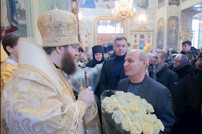 Митрополит Игнатий совершил Божественную литургию в Покровском соборе г. Саратова