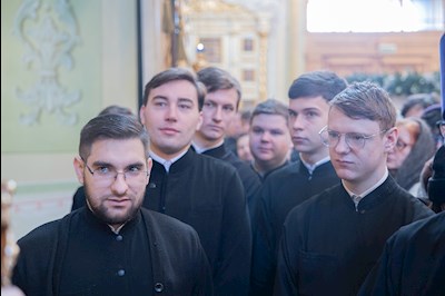 Митрополит Игнатий совершил Божественную литургию в Покровском соборе г. Саратова
