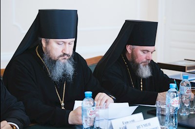 Архиерейский совет Саратовской митрополии