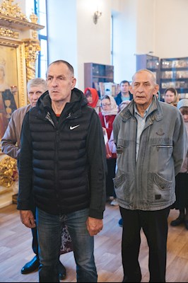 В Серафимовском храме Саратова встретили ковчег с частицей мощей святого великомученика Пантелеимона