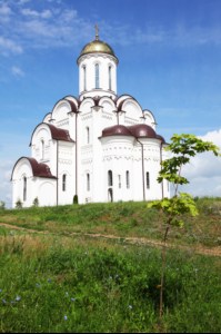 Начало крестного хода в Вавилов Дол