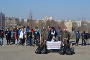 Прихожане саратовских храмов разбили сад в Солнечном
