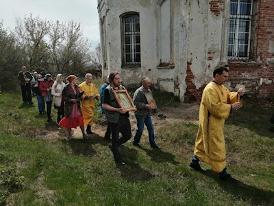 Волонтеры Епархиального миссионерского отдела совершили пасхальные богослужения мирянским чином