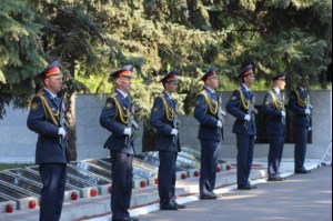 На Воскресенском кладбище совершена лития по воинам, погибшим в годы Великой Отечественной войны