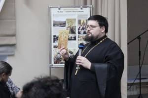 Преподаватели и директора воскресных школ Саратовской епархии обсудили роль и значение церковной истории в образовательной деятельности