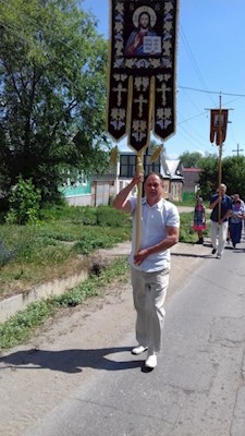 В Хвалынске состоялся крестный ход к разрушенному монастырскому скиту