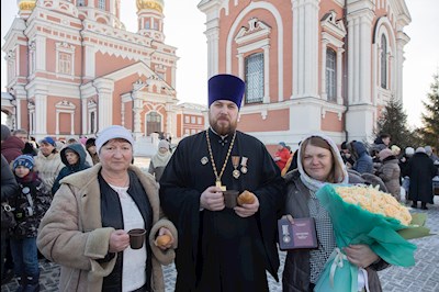 Митрополит Игнатий совершил Божественную литургию в Покровском соборе г. Саратова