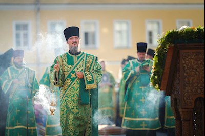 Митрополит Игнатий принял участие во всенощном бдении в Свято-Троицкой Сергиевой Лавре