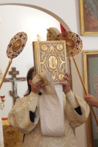 Божественная литургия в храме во имя равноапостольной Марии Магдалины города Саратова