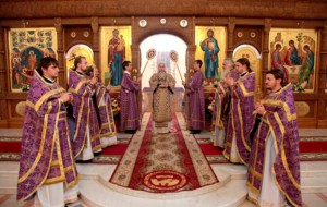 Божественная литургия в Свято-Троицком храме города Балаково