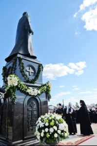 Митрополит Лонгин сослужил Святейшему Патриарху Кириллу на Божественной литургии в Воскресенском кафедральном соборе г. Арзамаса