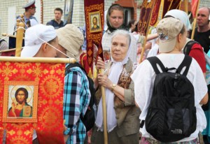 Начало крестного хода в Вавилов Дол