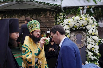 Митрополит Игнатий сослужил Святейшему Патриарху Кириллу в Свято-Троицкой Сергиевой Лавре