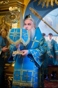 Литургия в Свято-Троицком кафедральном соборе Саратова