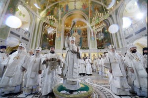 Митрополит Лонгин принял участие в великом освящении нового храма Воскресения Христова и Новомучеников и Исповедников Церкви Русской в московском Сретенском монастыре