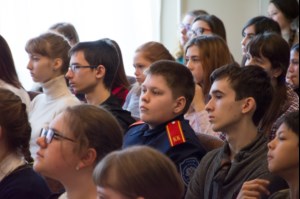 В Саратовской семинарии прошел конкурс для школьников «Молодежь. Общество. Будущее»