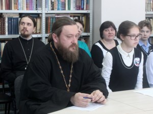 В дискуссионном клубе «ПроЧтение» прошла встреча ко Дню православной книги