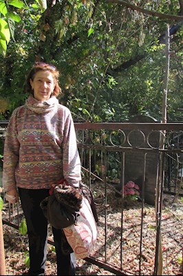 Волонтеры привели в порядок могилу священника