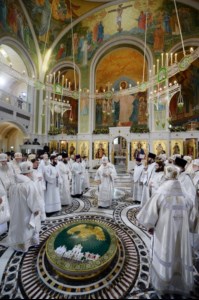 Митрополит Лонгин принял участие в великом освящении нового храма Воскресения Христова и Новомучеников и Исповедников Церкви Русской в московском Сретенском монастыре