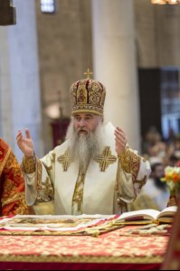 В день памяти святителя Николая Чудотворца Митрополит Лонгин возглавил Литургию в верхнем храме базилики святителя Николая г. Бари (Италия)
