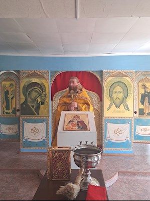 По Ягодной Поляне прошел крестный ход