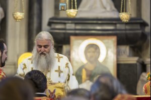 В день памяти святителя Николая Чудотворца Митрополит Лонгин возглавил Литургию в верхнем храме базилики святителя Николая г. Бари (Италия)