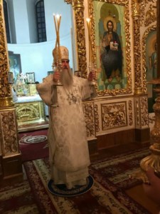 Митрополит Лонгин совершил заупокойную Литургию по почившему Митрополиту Нежинскому и Прилукскому Иринею