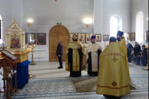 Мощам святителя Иннокентия, епископа Саратовского и Пензенского, поклонились верующие Аткарска и Петровска