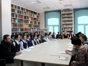В дискуссионном клубе «ПроЧтение» прошла встреча ко Дню православной книги