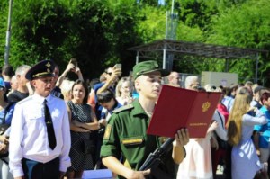 Священник принял участие в церемонии принятия военной присяги