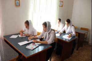 Завершились вступительные испытания в женское духовное училище
