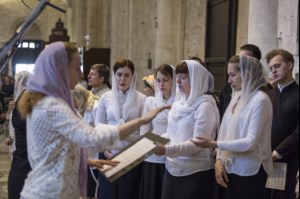 В день памяти святителя Николая Чудотворца Митрополит Лонгин возглавил Литургию в верхнем храме базилики святителя Николая г. Бари (Италия)
