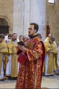 В день памяти святителя Николая Чудотворца Митрополит Лонгин возглавил Литургию в верхнем храме базилики святителя Николая г. Бари (Италия)