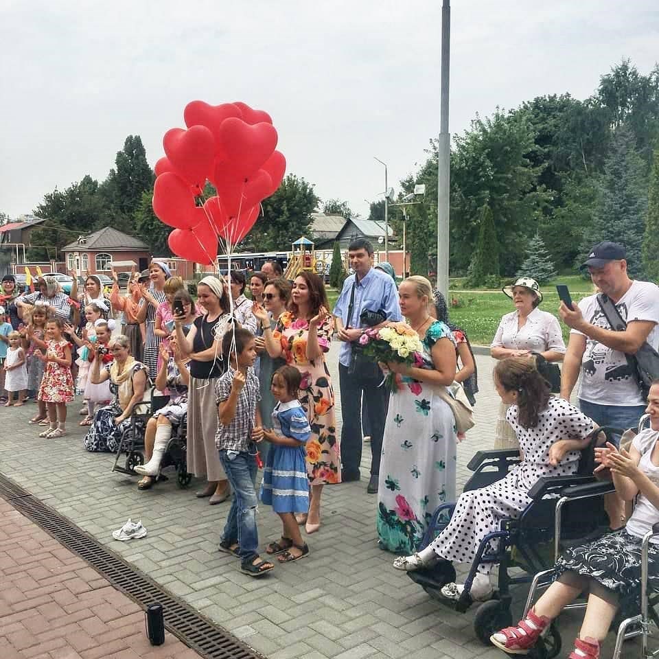 В Покровском храме Саратова прошел фестиваль творчества инвалидов «Спас Нерукотворный»